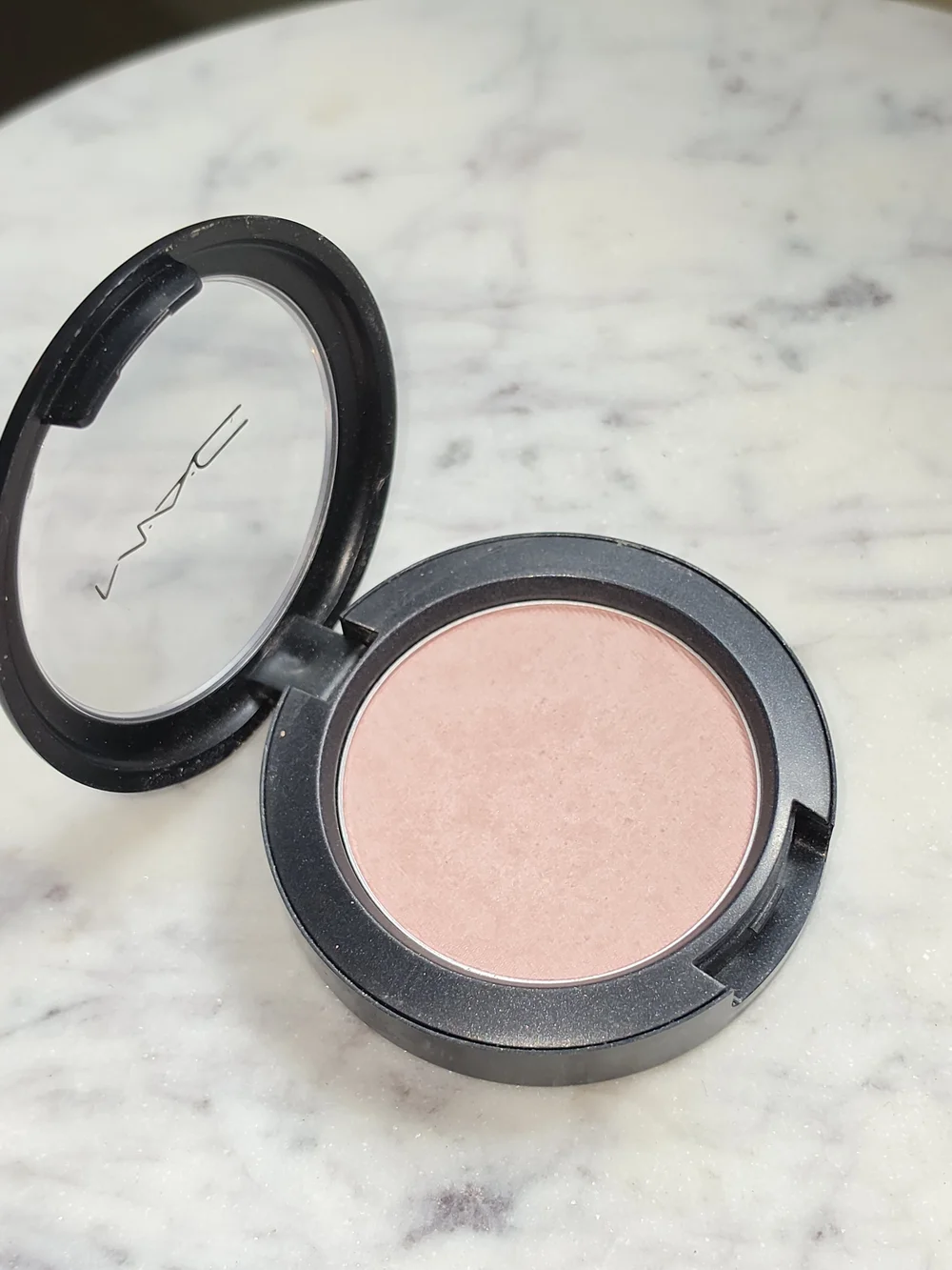 LIMITED EDITION RARE MAC SATIN POWDER BLUSH - 